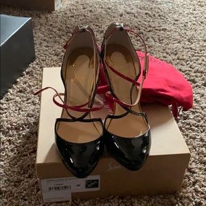 Louboutin hills  almost new